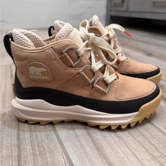 Sorel Beige and Black Women's Lace-Up Boots - Picture 2 of 7